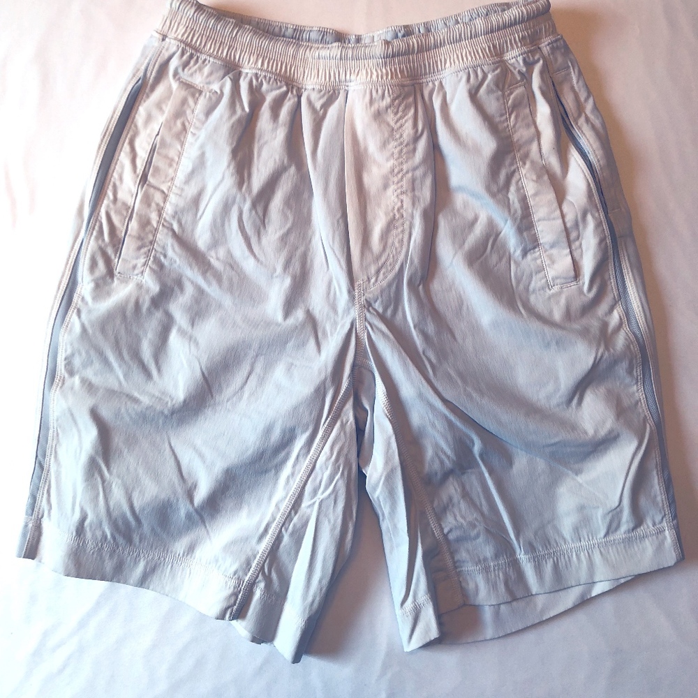 Lululemon Pacebreaker Shorts (White)